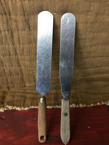 Vintage icing knife