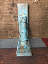 Load image into Gallery viewer, Wooden Turquoise Korbel