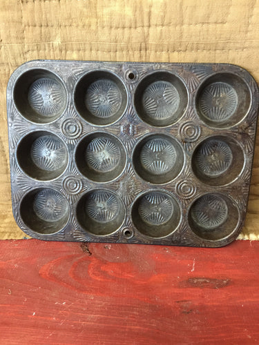 Vintage 3 by 4 muffin pan