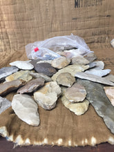 Load image into Gallery viewer, Authentic Native American Arrowheads- Blades